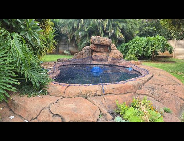 3 BEDROOM HOUSE FOR SALE IN SUIDERBERG